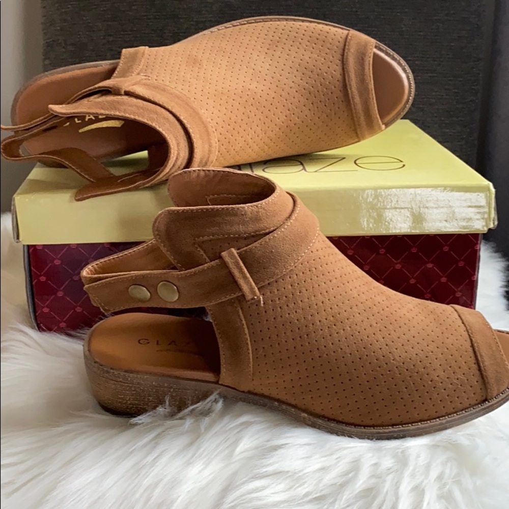 Glaze Pinhole Booties - Size 8 1/2